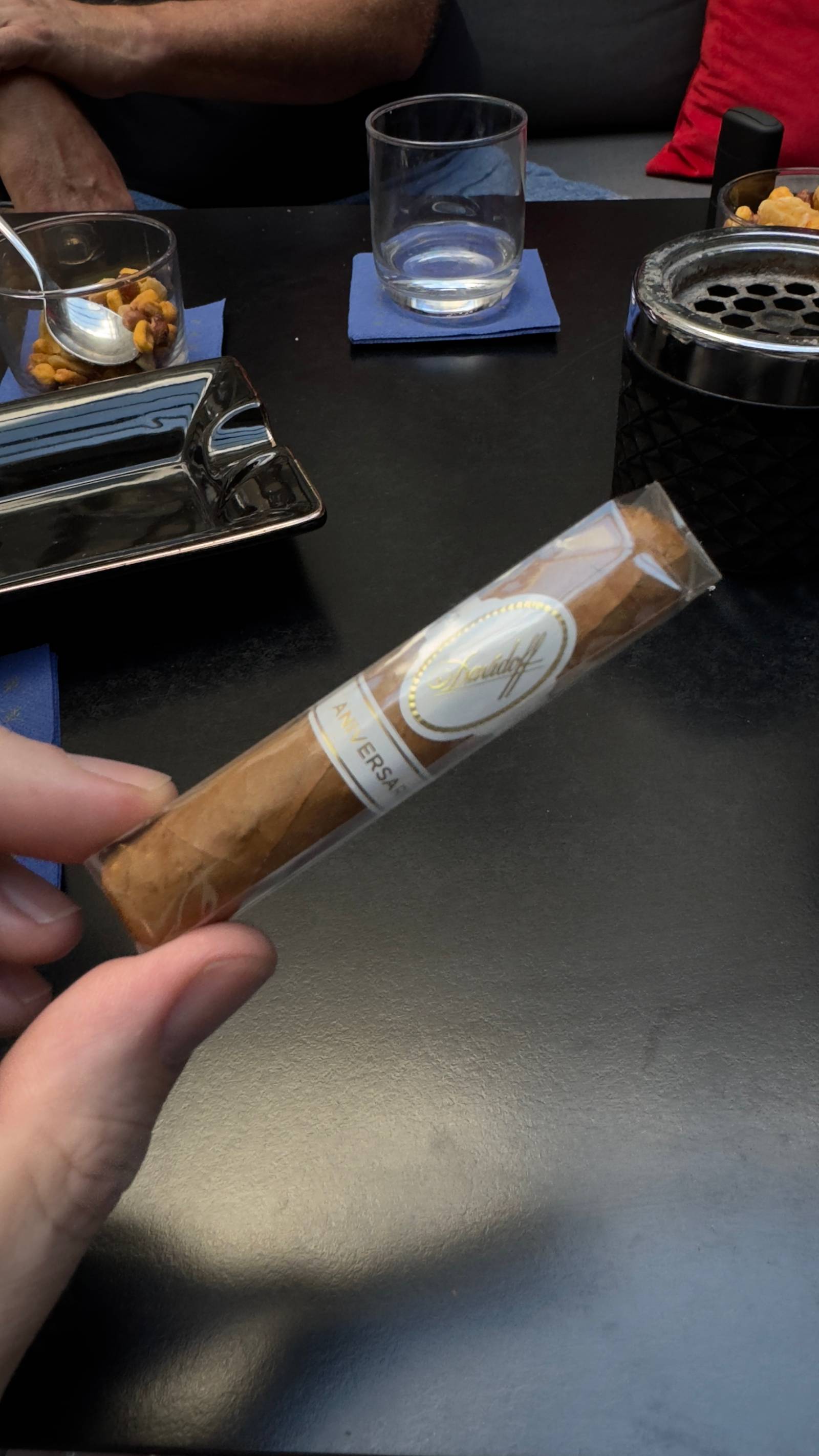 Photo 1 of 1 for Davidoff Aniversario Entreacto 3.5" * 43, reviewed on Sep 8, 2024 and given a rating of 5.2.