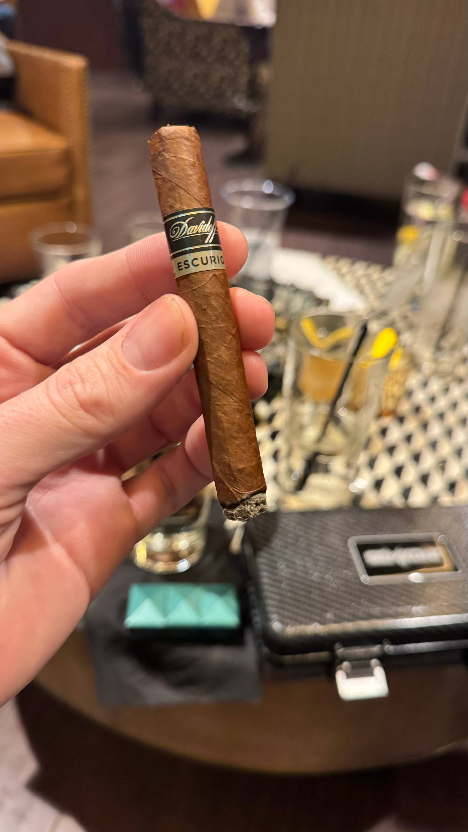 Photo 1 of 1 for Davidoff Primeros Escurio Short Panatela 4.125" * 34, reviewed on Sep 28, 2024 and given a rating of 6.1.