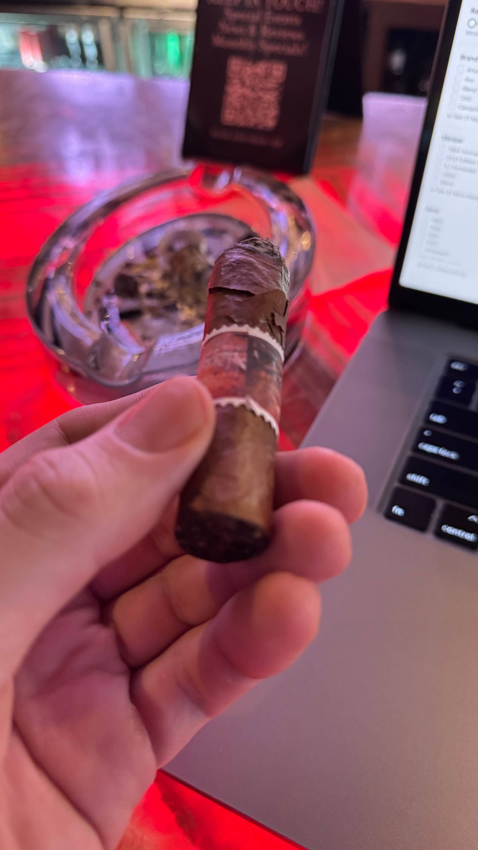 Photo 2 of 6 for Dalay PCA Exclusive Istanbul Robusto 5" * 50, reviewed on Dec 11, 2024 and given a rating of 6.2.