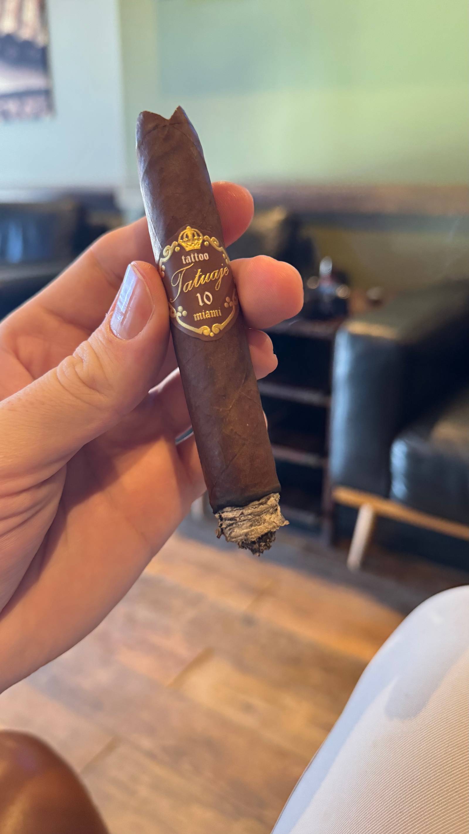 Photo 2 of 2 for Tatuaje 10th Anniversary Belle Encre Perfectp 5.375" * 42, reviewed on Jan 20, 2025 and given a rating of 6.2.