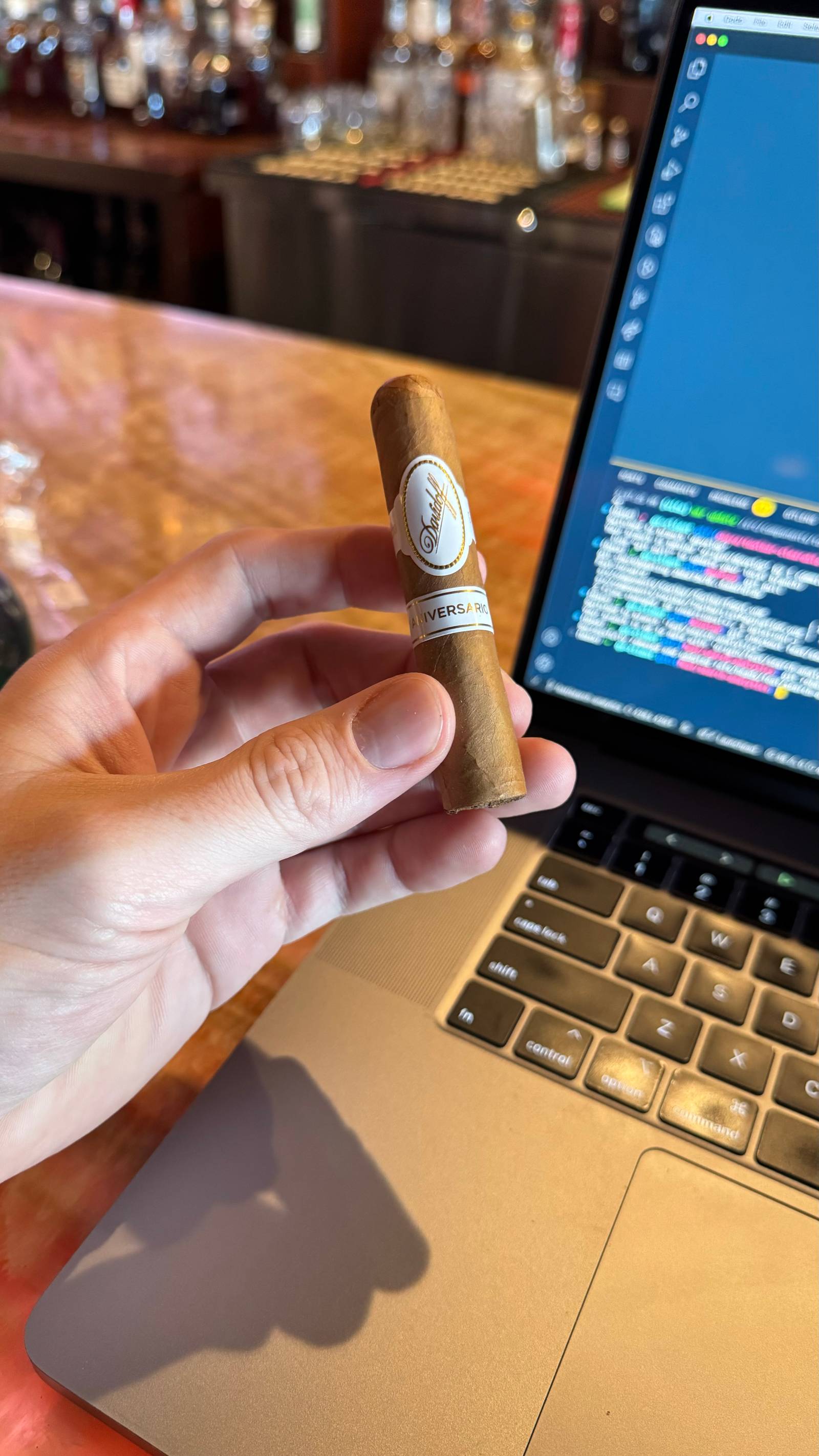 Photo 1 of 1 for Davidoff Aniversario Entreacto 3.5" * 43, reviewed on Oct 7, 2024 and given a rating of 6.6.