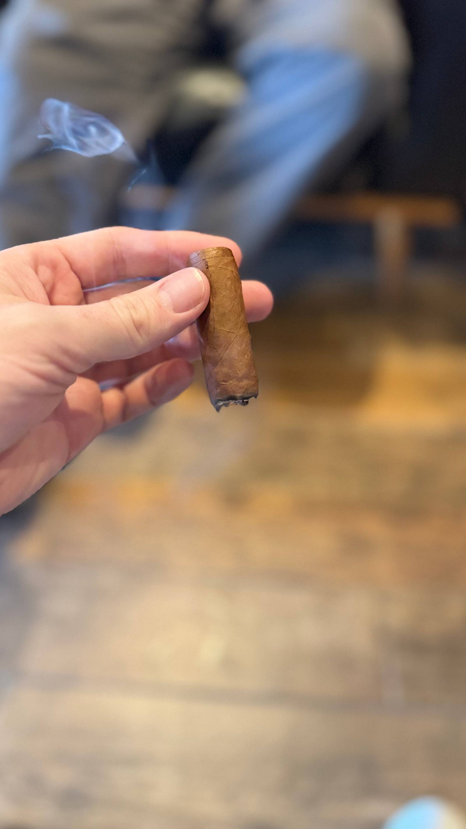 Photo 5 of 5 for Ashton La Aroma de Cuba Pasión Marveloso Maduro 6" * 52, reviewed on Jan 3, 2025 and given a rating of 7.1.
