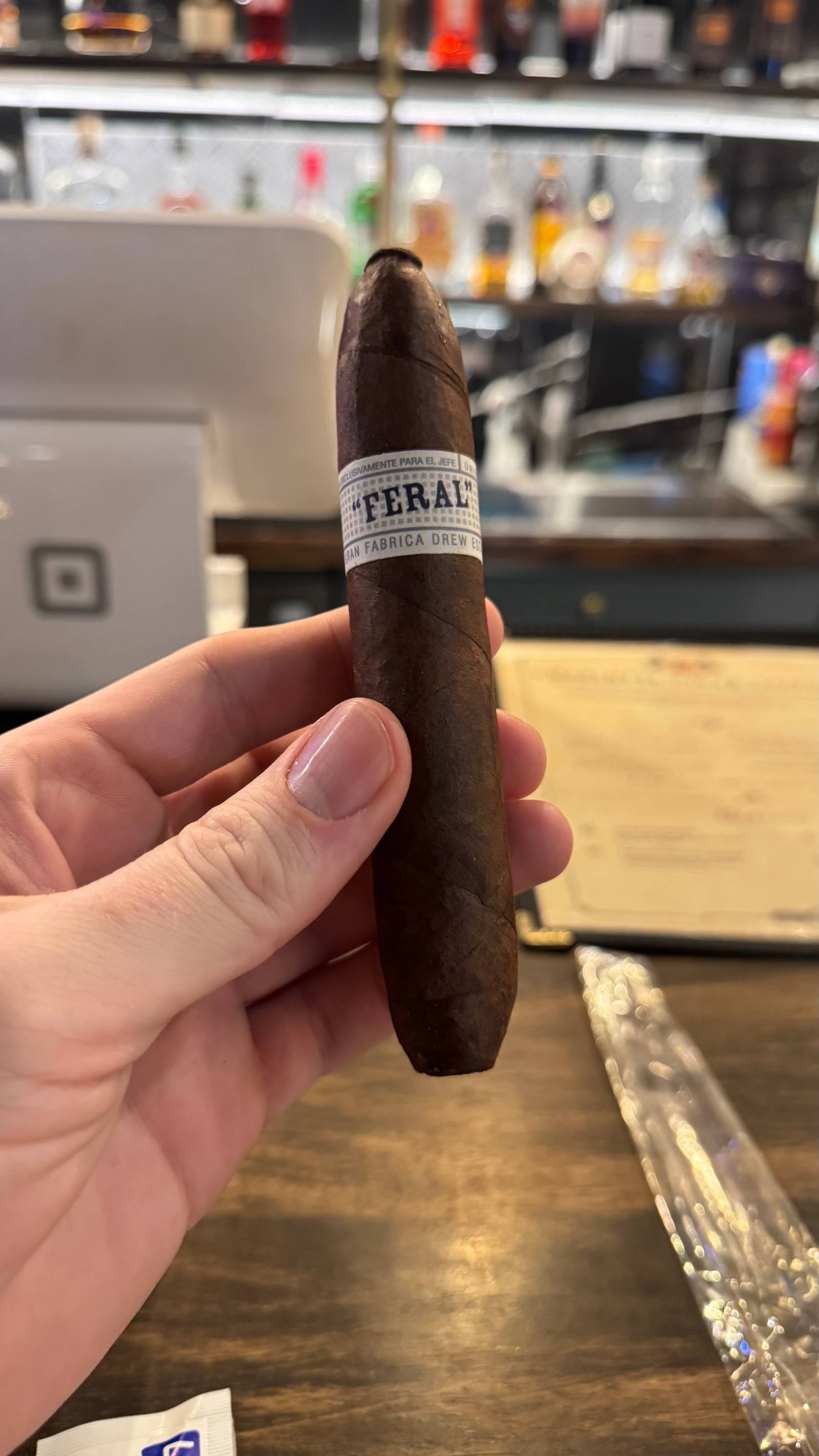 Photo 1 of 1 for Drew Estate Liga Privada Unico Serie Feral Flying Pig Perfecto 5.375" * 60, reviewed on Nov 16, 2024 and given a rating of 7.2.