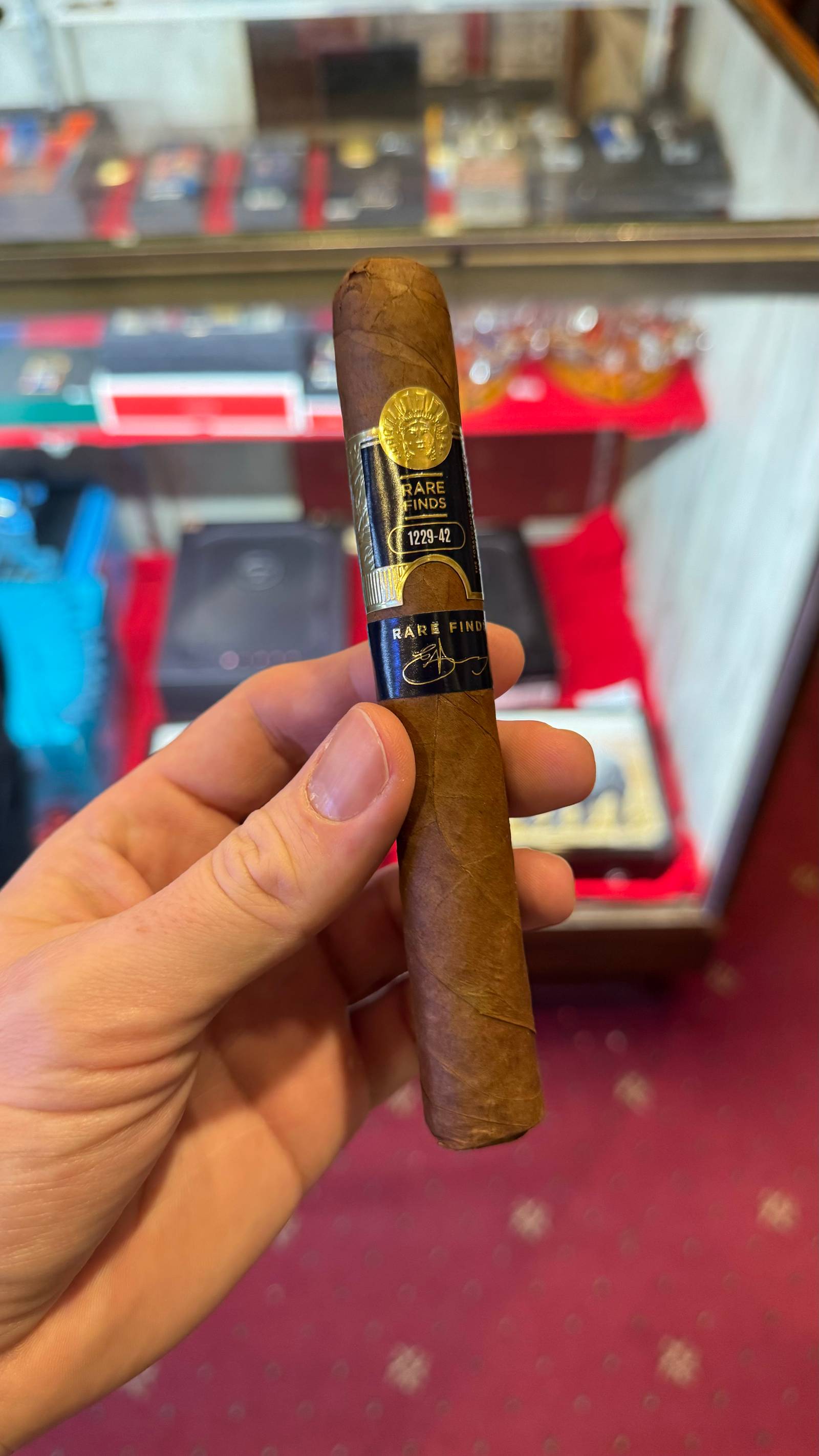 Photo 1 of 1 for Tobacconist of Greenwich Rare Finds 1229-42 Toro 6" * 55, reviewed on Oct 8, 2024 and given a rating of 7.5.