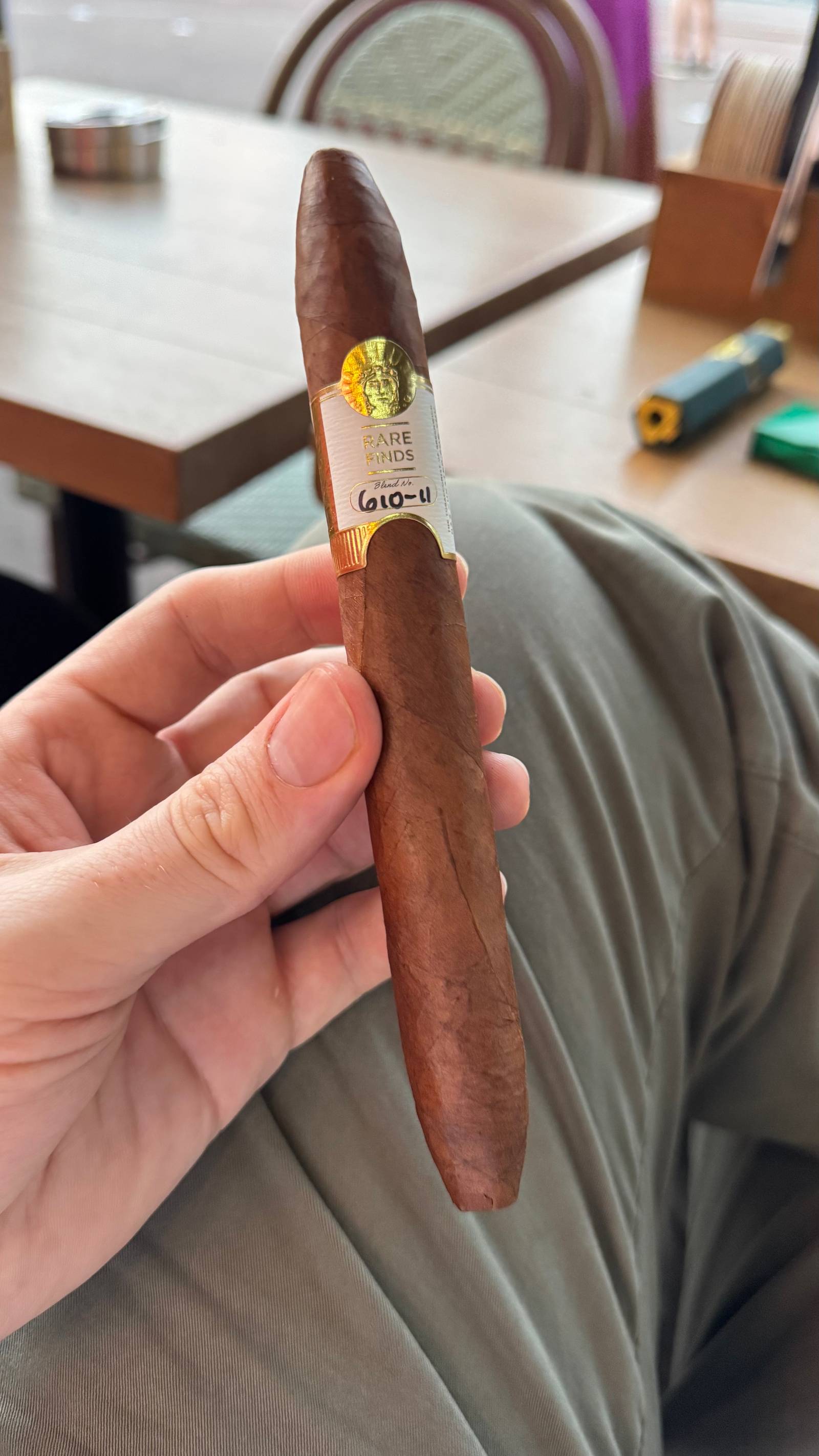 Photo 1 of 3 for Tobacconist of Greenwich Rare Finds 610-11 Diadema 6.25" * 50, reviewed on May 1, 2025 and given a rating of 7.5.