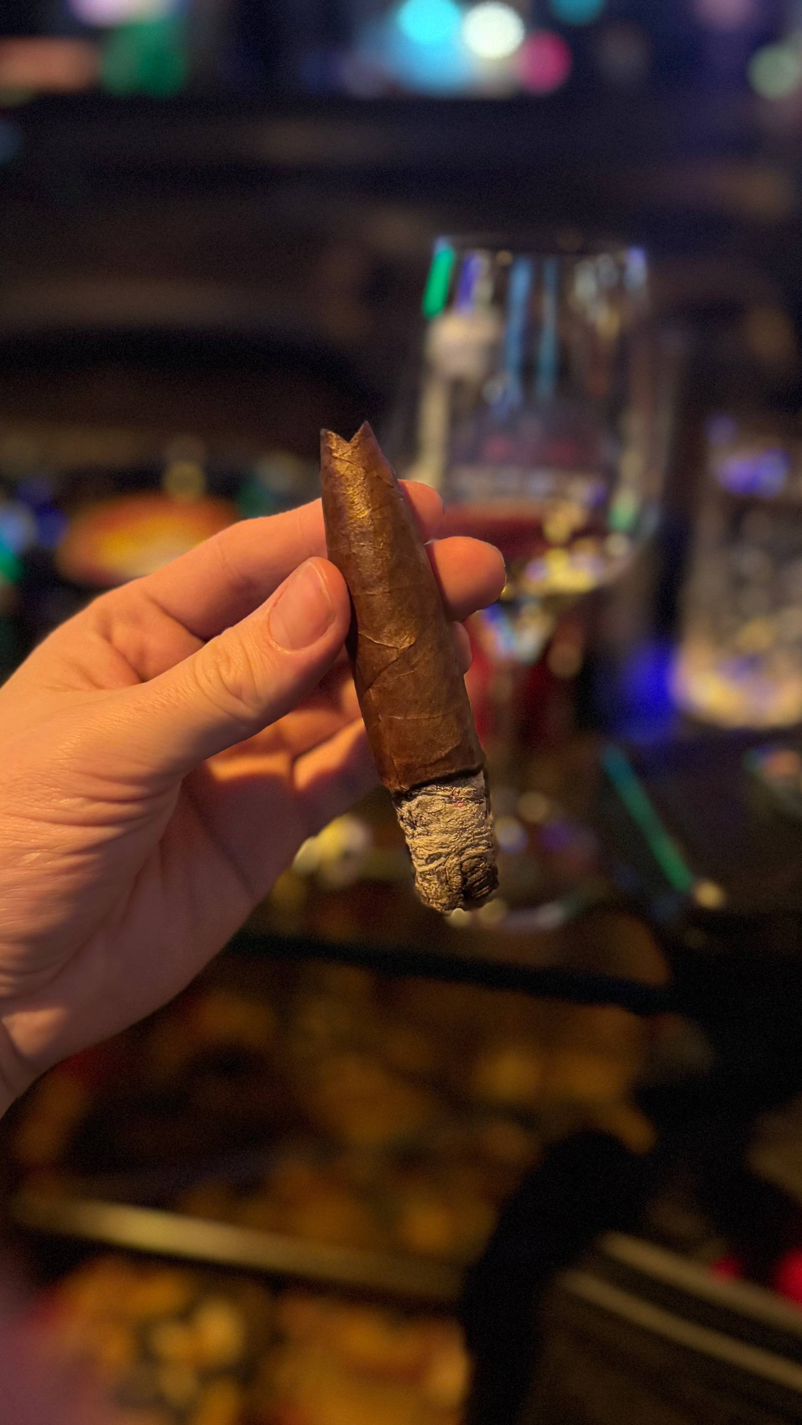 Photo 2 of 4 for Davidoff Escurio Gran Perfecto 5" * 61, reviewed on Dec 8, 2024 and given a rating of 7.6.