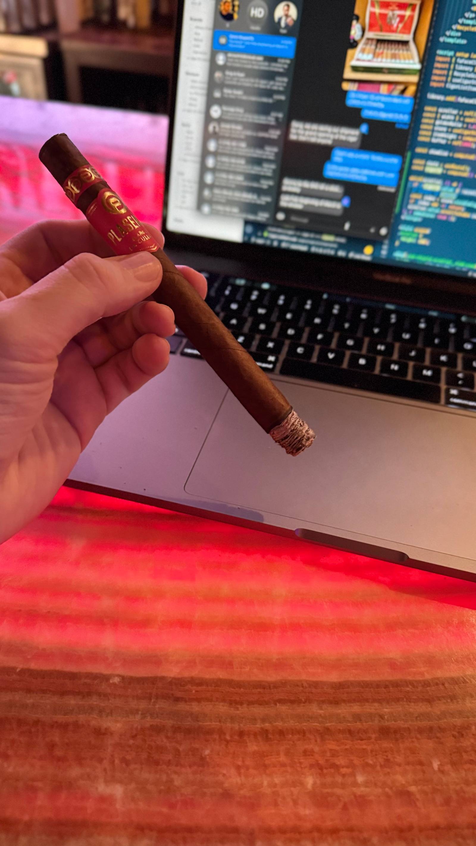 Photo 2 of 4 for Plasencia Limited Edition Year of the Snake 2025 Lancero Natural 7" * 40, reviewed on Jan 2, 2025 and given a rating of 7.6.
