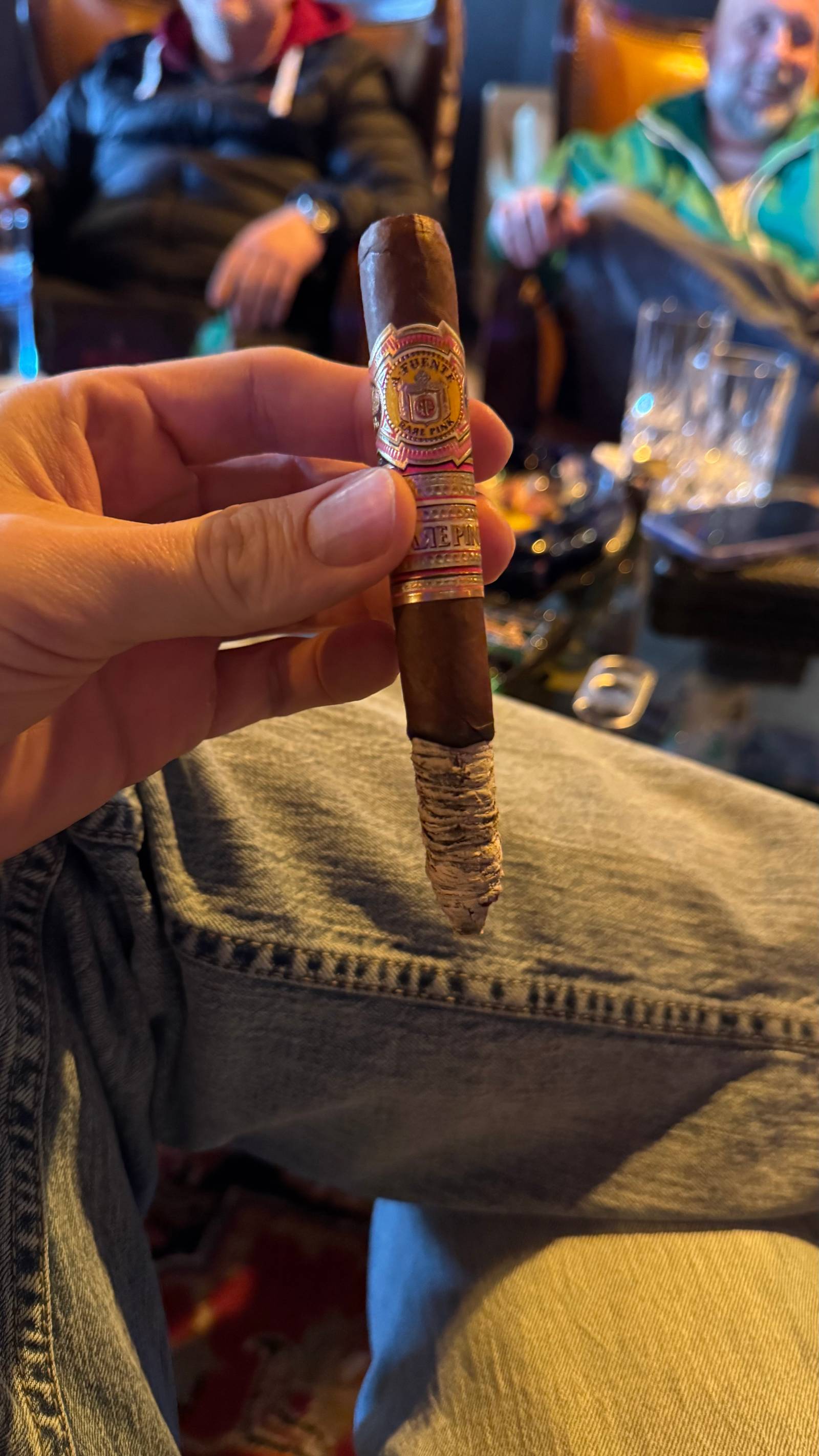 Photo 3 of 4 for Arturo Fuente Rare Pink Vintage 1960s Series Signature 6" * 46, reviewed on Feb 13, 2025 and given a rating of 7.6.