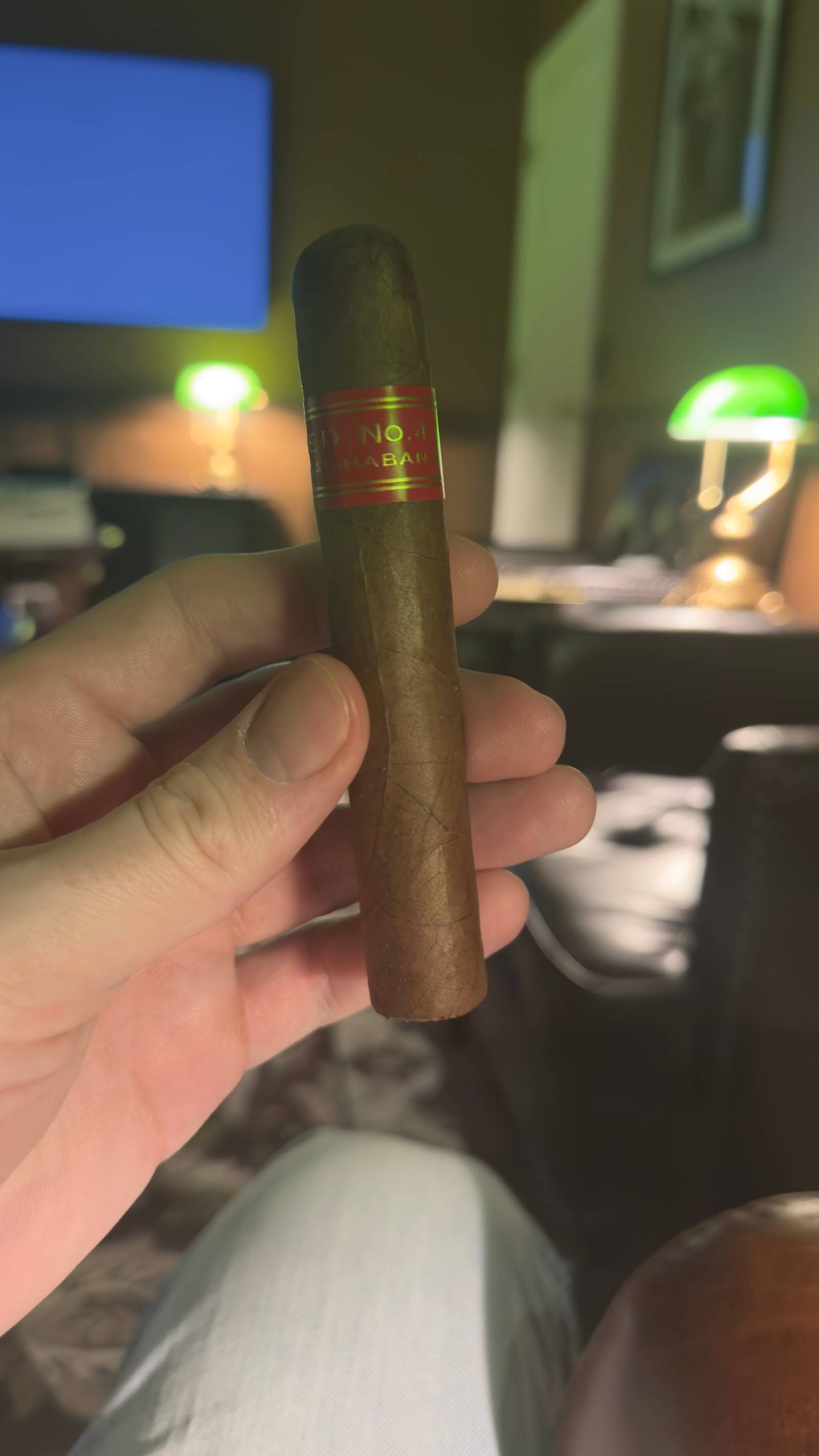 Photo 2 of 2 for Habanos S.A. Partagas Serie D No. 4 4.875" * 50, reviewed on Mar 15, 2025 and given a rating of 7.6.