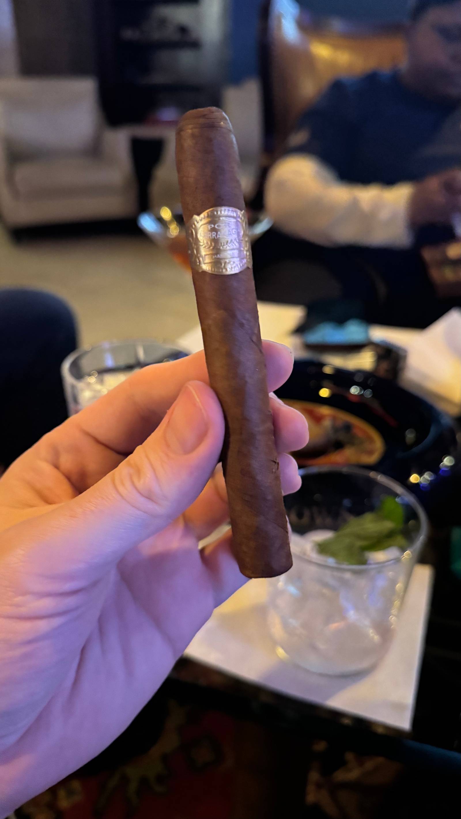 Photo 1 of 2 for Por Larrañaga Petit Corona, reviewed on May 23, 2025 and given a rating of 7.6.