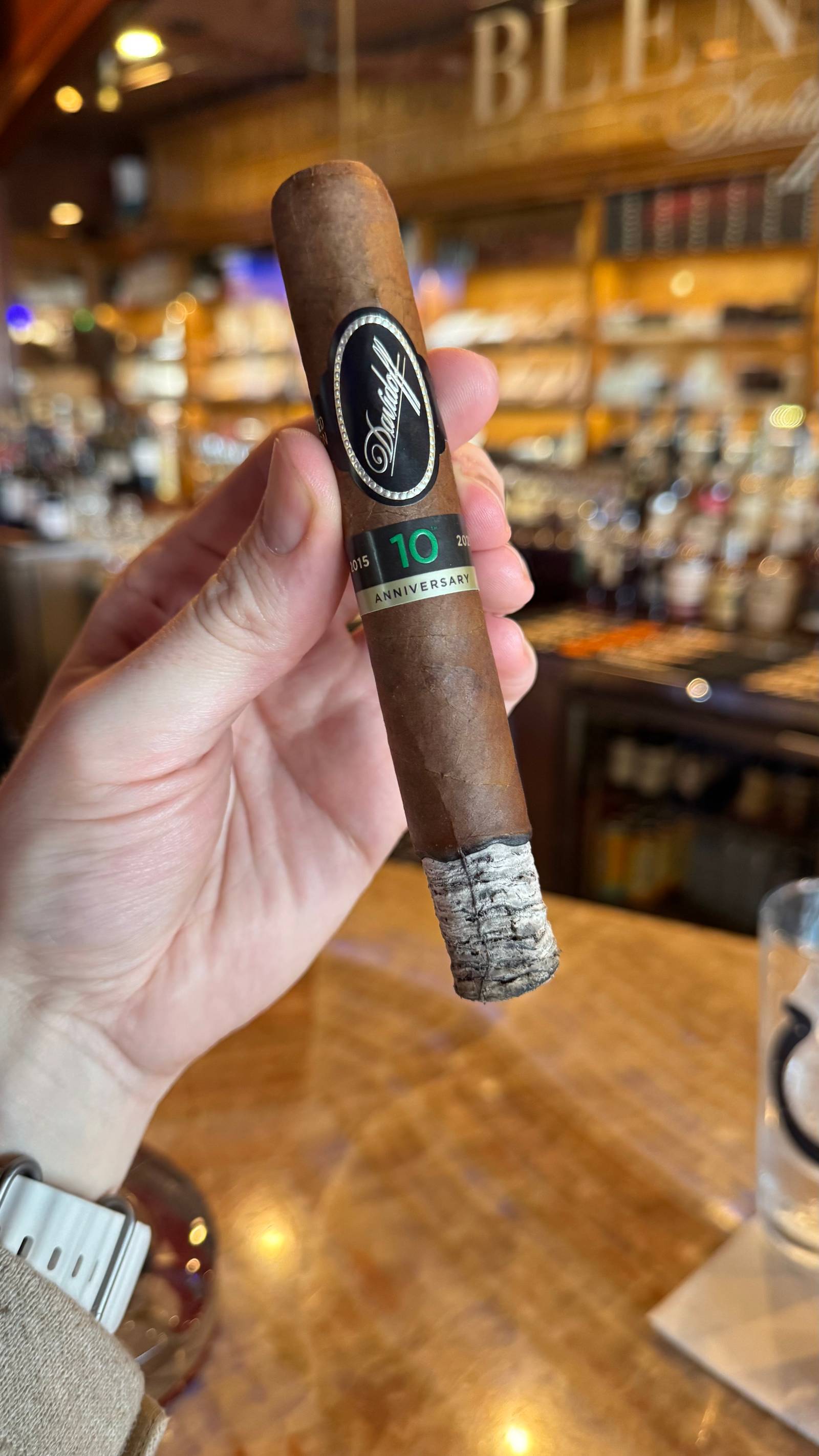 Photo 1 of 2 for Davidoff 10th Anniversary Limited Edition Escurio Gran Toro 6" * 56, reviewed on May 5, 2025 and given a rating of 7.8.