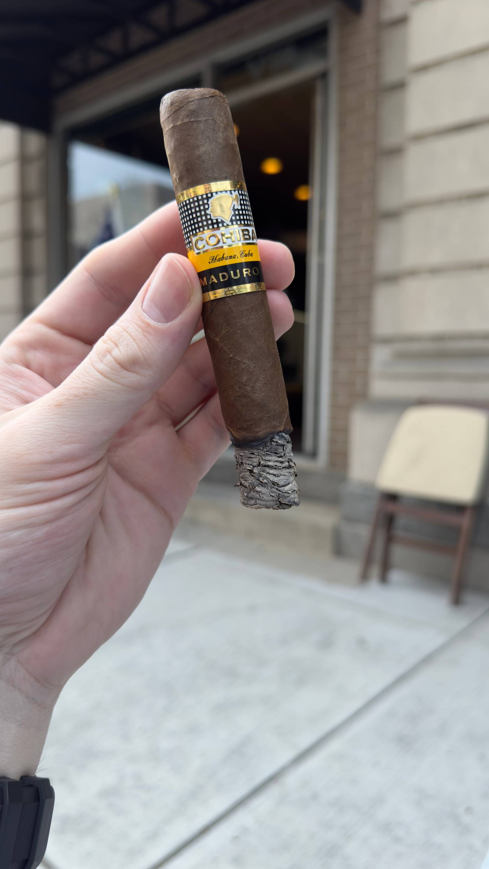 Photo 2 of 3 for Cohiba Magicos Maduro 5 4.5" * 52, reviewed on Jun 11, 2025 and given a rating of 7.9.