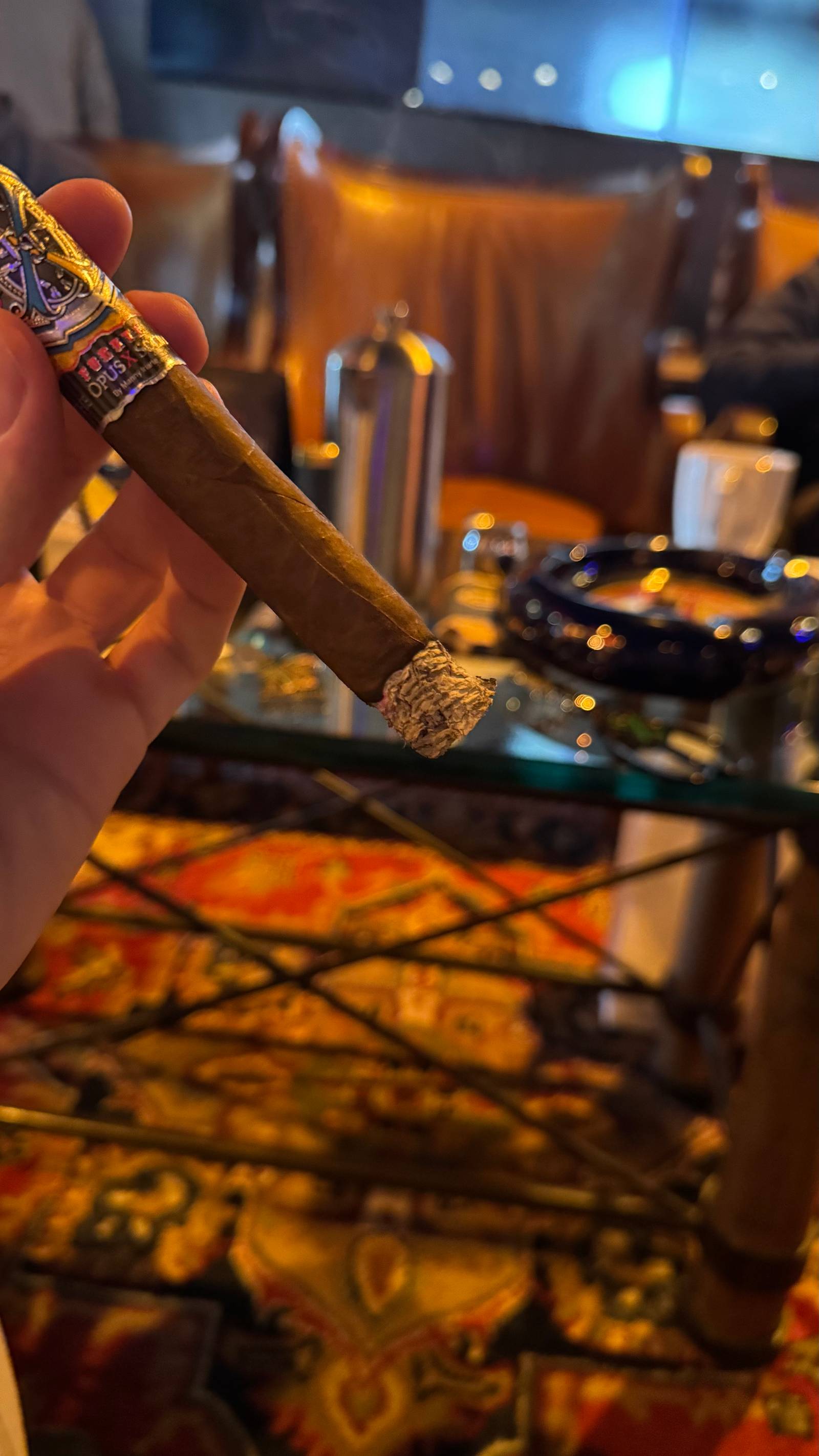 Photo 4 of 8 for Arturo Fuente Fuente Fuente OpusX Society Corona Grande 6.25" * 49, reviewed on Jan 17, 2025 and given a rating of 8.1.