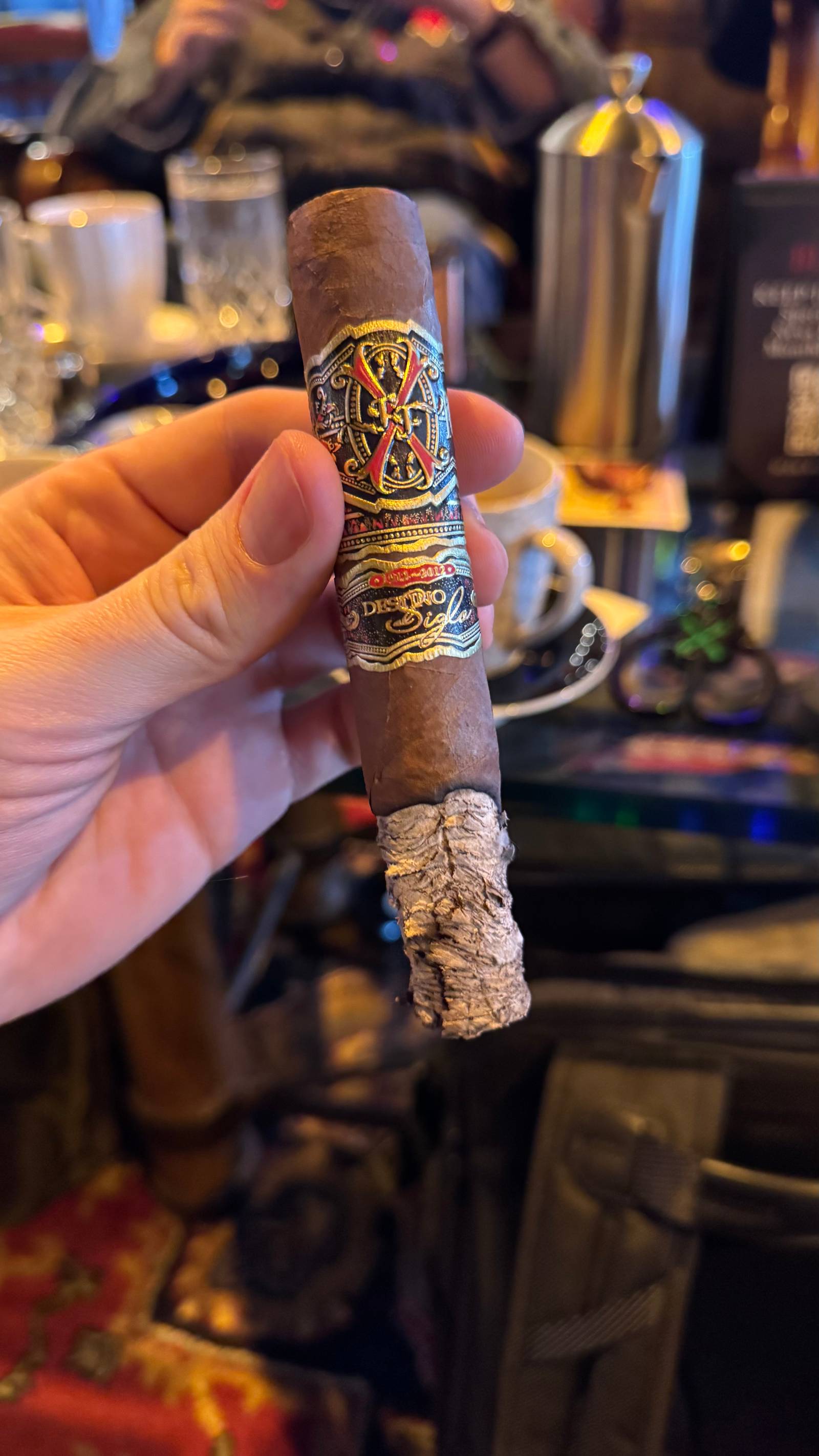 Photo 3 of 6 for Arturo Fuente Fuente Fuente OpusX Dubai Exclusivo Black #56 5.75" * 56, reviewed on Feb 7, 2025 and given a rating of 8.1.