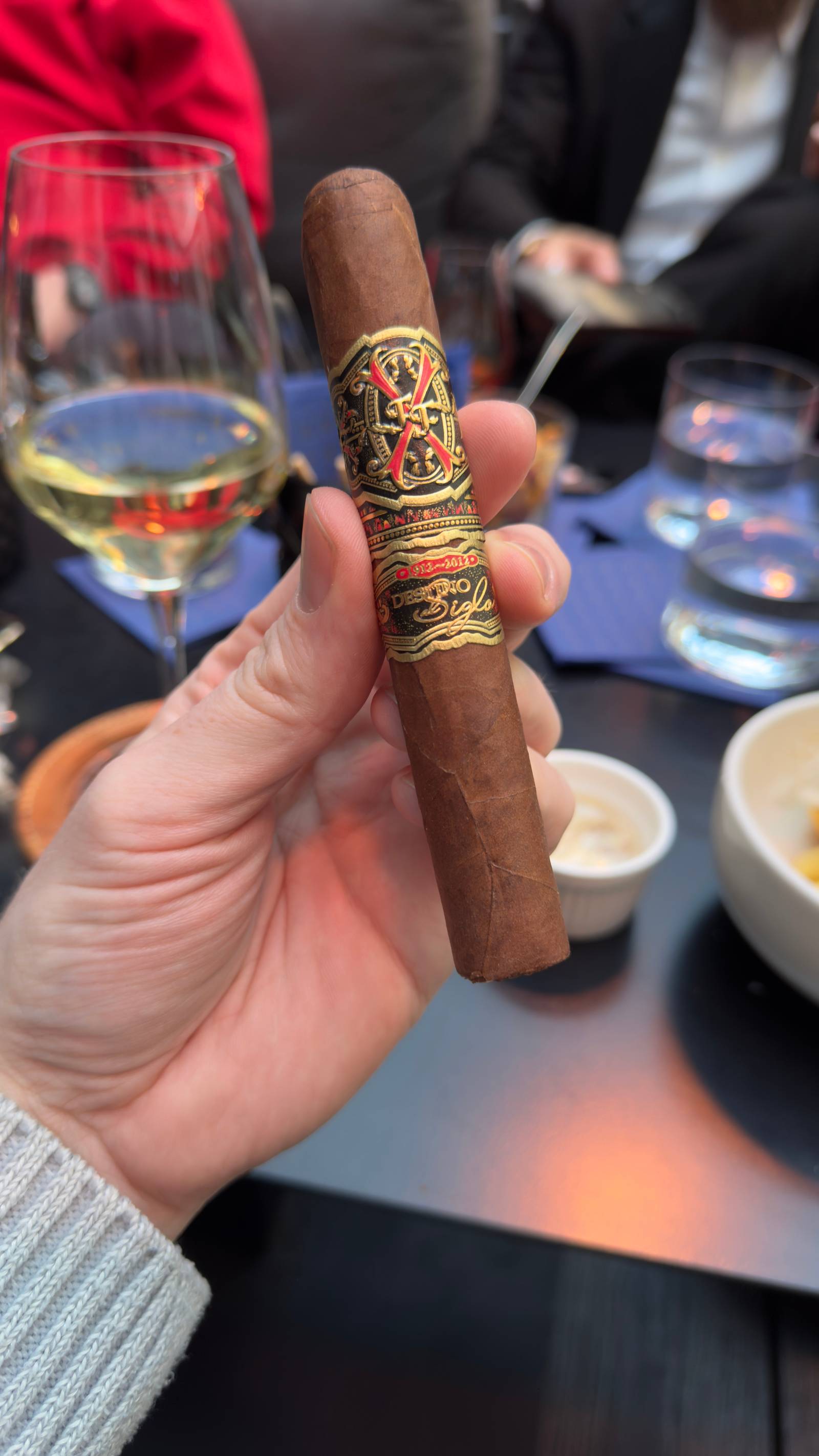 Photo 2 of 7 for Arturo Fuente Fuente Fuente OpusX Dubai Exclusivo Red #52 5" * 52, reviewed on Apr 25, 2025 and given a rating of 8.4.