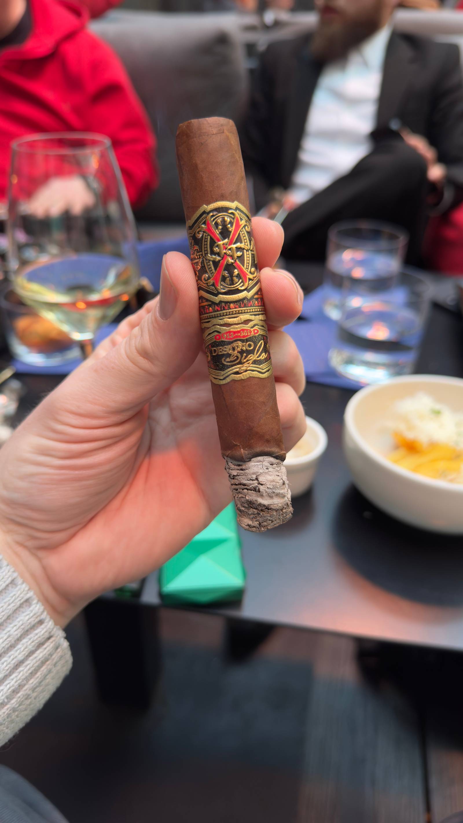 Photo 3 of 7 for Arturo Fuente Fuente Fuente OpusX Dubai Exclusivo Red #52 5" * 52, reviewed on Apr 25, 2025 and given a rating of 8.4.