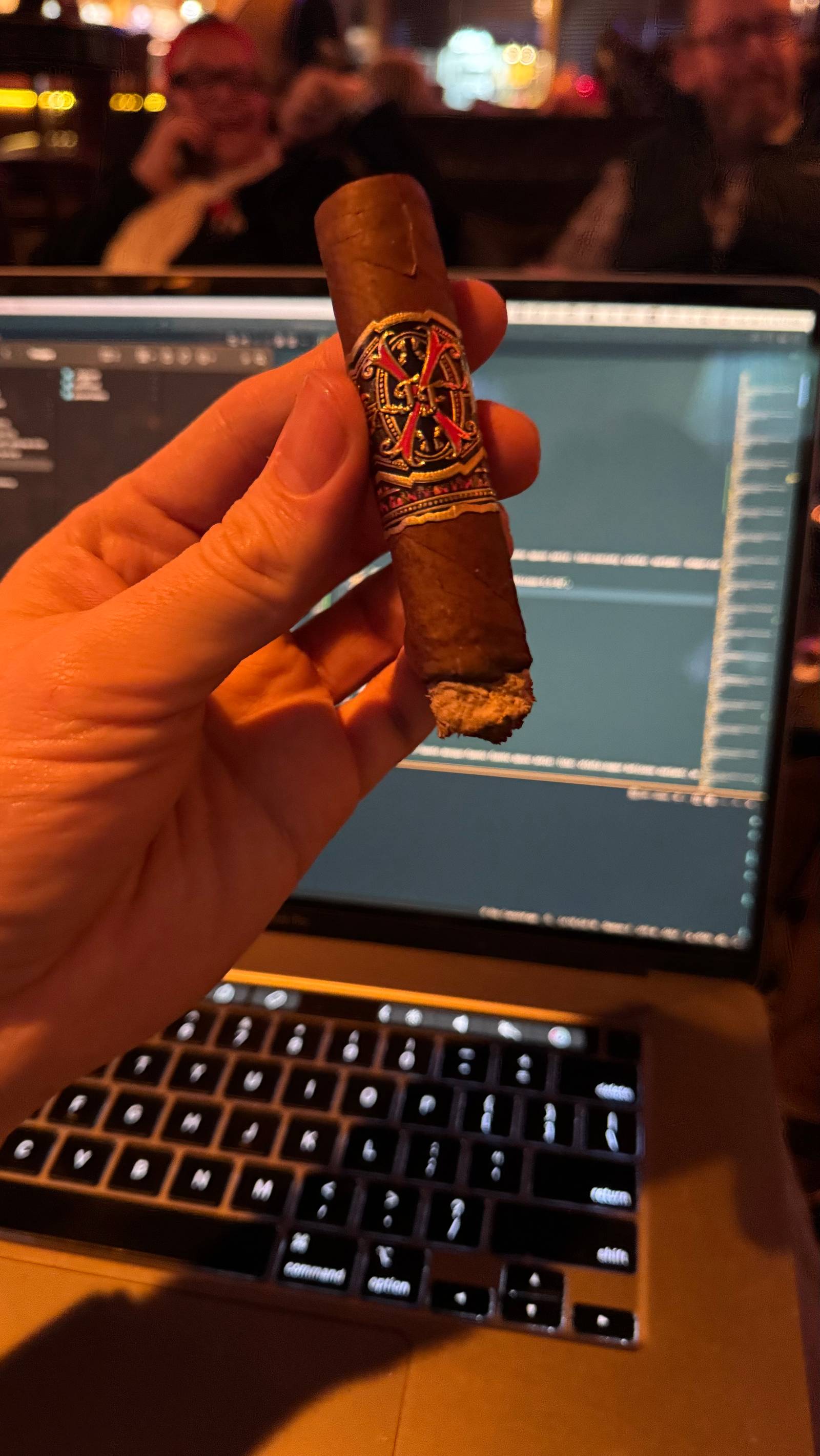 Photo 2 of 4 for Arturo Fuente Fuente Fuente OpusX Dubai Exclusivo Red #52 Robusto 5" * 52, reviewed on Jan 21, 2025 and given a rating of 8.5.