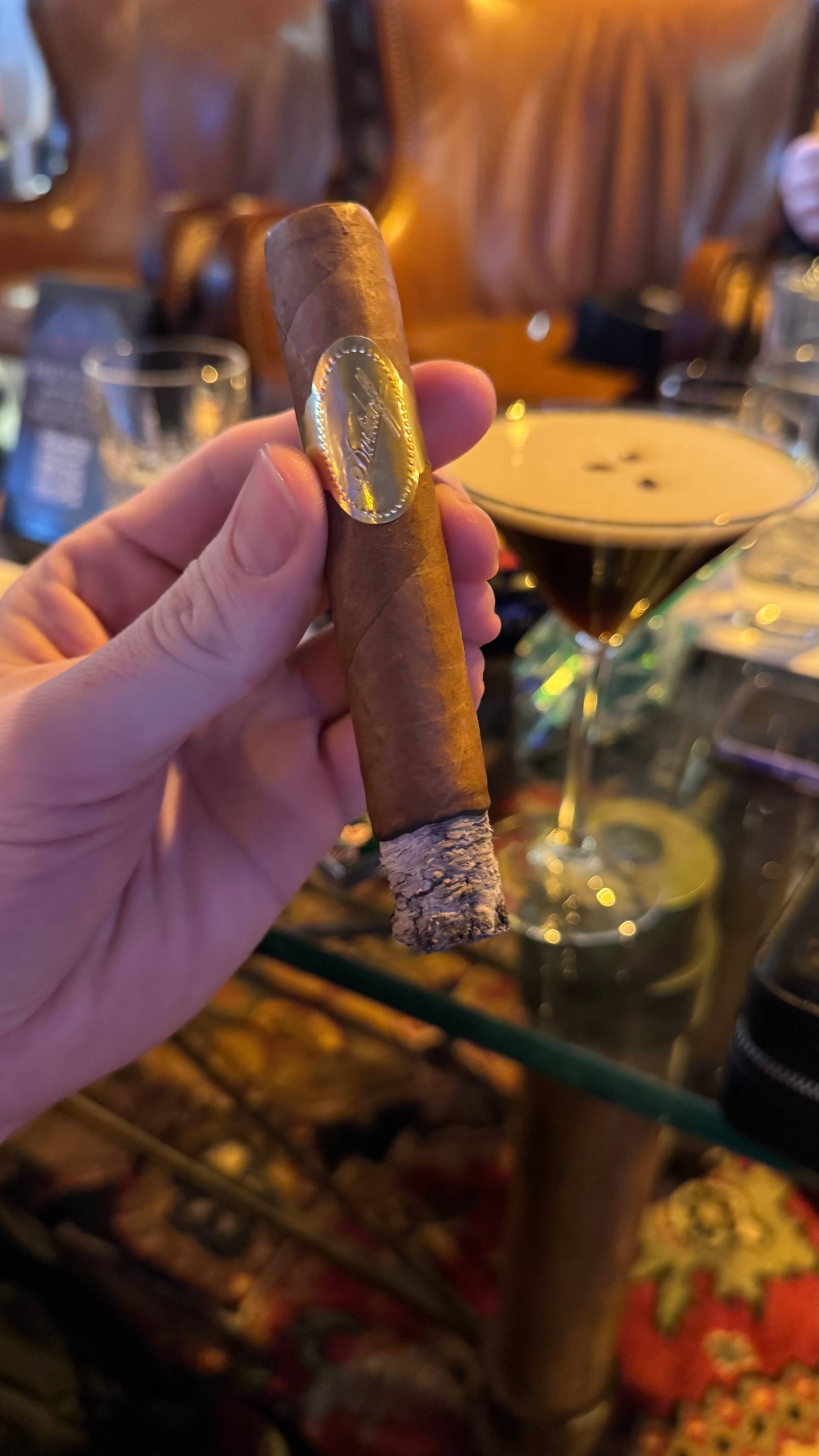 Photo 2 of 8 for Davidoff Puro D'Oro Magnificos 5.125" * 52, reviewed on Feb 1, 2025 and given a rating of 8.9. Best word to describe this particular review is "Balanced".