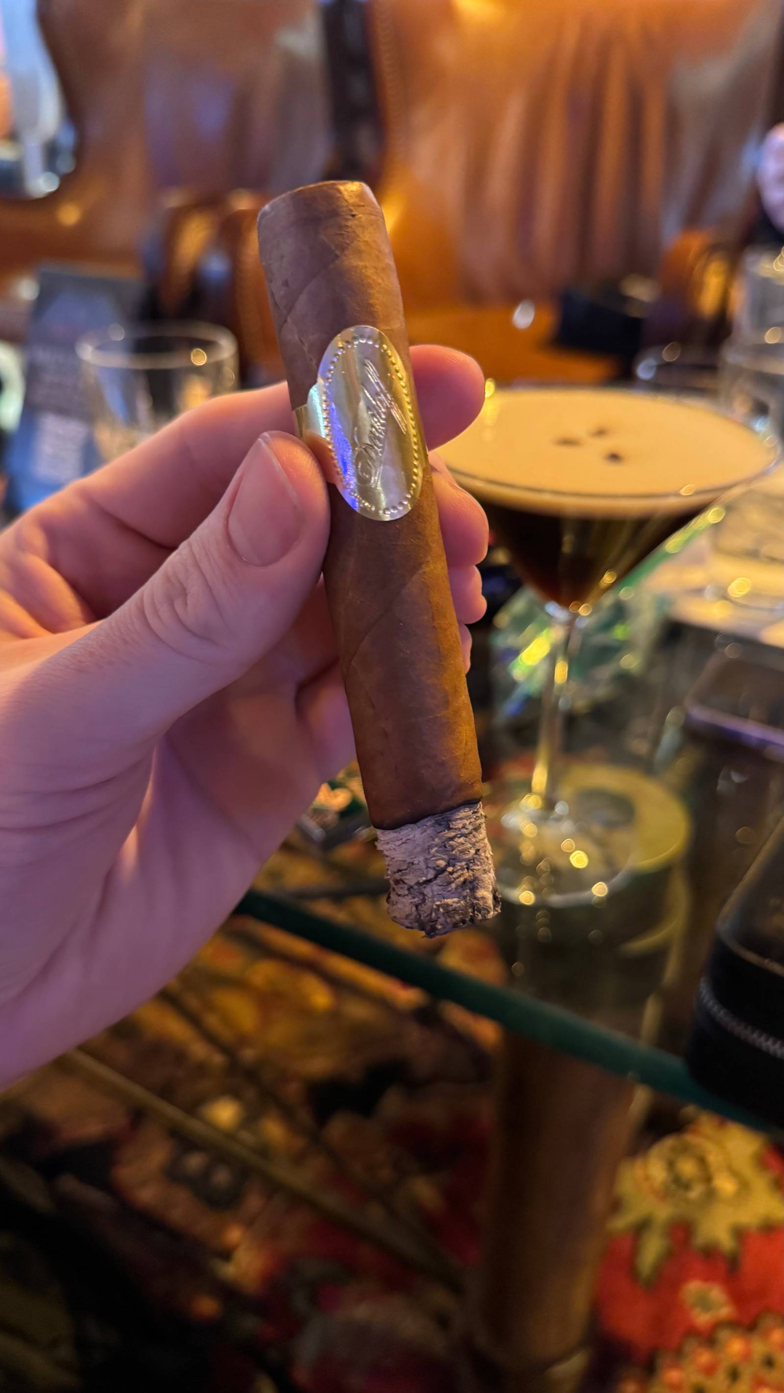 Photo 3 of 8 for Davidoff Puro D'Oro Magnificos 5.125" * 52, reviewed on Feb 1, 2025 and given a rating of 8.9. Best word to describe this particular review is "Balanced".
