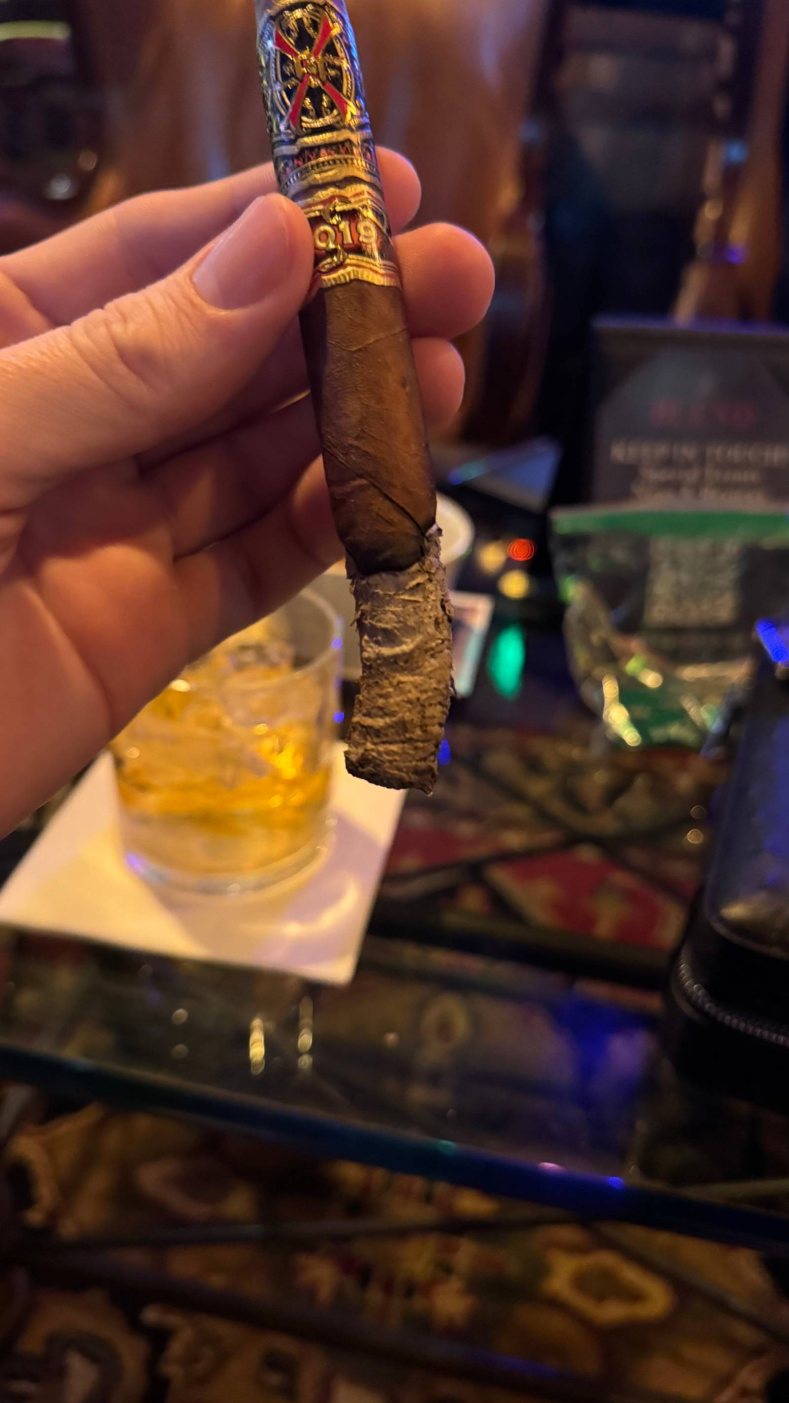 Photo 4 of 6 for Arturo Fuente Fuente Fuente OpusX Heaven and Earth Rare Black Torpedo 6.875" * 44, reviewed on Feb 7, 2025 and given a rating of 9.